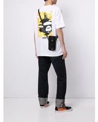 weißes und schwarzes bedrucktes T-Shirt mit einem Rundhalsausschnitt von AAPE BY A BATHING APE