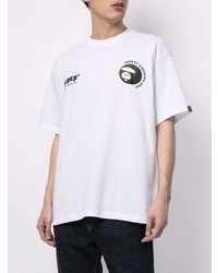 weißes und schwarzes bedrucktes T-Shirt mit einem Rundhalsausschnitt von AAPE BY A BATHING APE