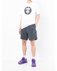 weißes und schwarzes bedrucktes T-Shirt mit einem Rundhalsausschnitt von AAPE BY A BATHING APE