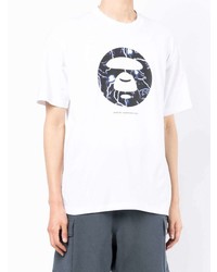 weißes und schwarzes bedrucktes T-Shirt mit einem Rundhalsausschnitt von AAPE BY A BATHING APE