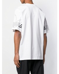 weißes und schwarzes bedrucktes T-Shirt mit einem Rundhalsausschnitt von adidas