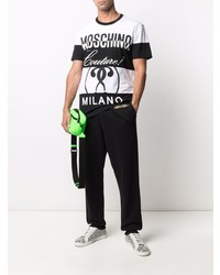 weißes und schwarzes bedrucktes T-Shirt mit einem Rundhalsausschnitt von Moschino