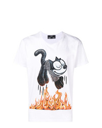 weißes und schwarzes bedrucktes T-Shirt mit einem Rundhalsausschnitt von Dom Rebel
