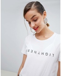 weißes und schwarzes bedrucktes T-Shirt mit einem Rundhalsausschnitt von Selected