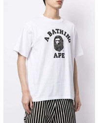 weißes und schwarzes bedrucktes T-Shirt mit einem Rundhalsausschnitt von A Bathing Ape