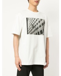 weißes und schwarzes bedrucktes T-Shirt mit einem Rundhalsausschnitt von Calvin Klein 205W39nyc