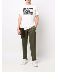 weißes und schwarzes bedrucktes T-Shirt mit einem Rundhalsausschnitt von Barbour