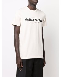 weißes und schwarzes bedrucktes T-Shirt mit einem Rundhalsausschnitt von Moncler Genius 1952