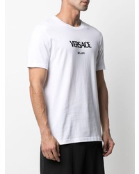 weißes und schwarzes bedrucktes T-Shirt mit einem Rundhalsausschnitt von Versace