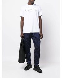 weißes und schwarzes bedrucktes T-Shirt mit einem Rundhalsausschnitt von Moncler