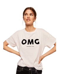 weißes und schwarzes bedrucktes T-Shirt mit einem Rundhalsausschnitt von Mango