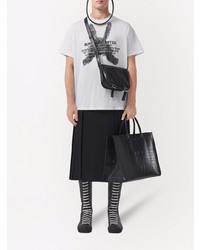 weißes und schwarzes bedrucktes T-Shirt mit einem Rundhalsausschnitt von Burberry