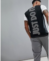 weißes und schwarzes bedrucktes T-Shirt mit einem Rundhalsausschnitt von Nike Training