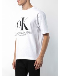 weißes und schwarzes bedrucktes T-Shirt mit einem Rundhalsausschnitt von Calvin Klein 205W39nyc