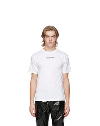 weißes und schwarzes bedrucktes T-Shirt mit einem Rundhalsausschnitt von Ottolinger