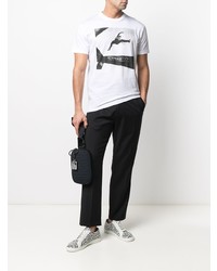 weißes und schwarzes bedrucktes T-Shirt mit einem Rundhalsausschnitt von DSQUARED2