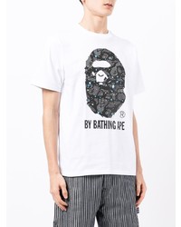 weißes und schwarzes bedrucktes T-Shirt mit einem Rundhalsausschnitt von A Bathing Ape