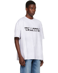 weißes und schwarzes bedrucktes T-Shirt mit einem Rundhalsausschnitt von We11done
