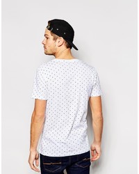 weißes und schwarzes gepunktetes T-Shirt mit einem Rundhalsausschnitt von Selected