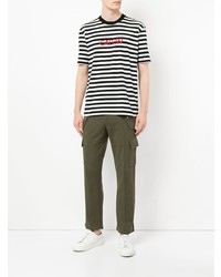 weißes und schwarzes horizontal gestreiftes T-Shirt mit einem Rundhalsausschnitt von CK Calvin Klein