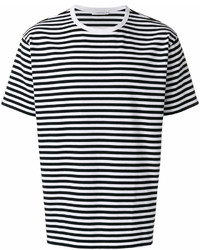 weißes und schwarzes horizontal gestreiftes T-Shirt mit einem Rundhalsausschnitt von Nanamica