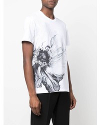 weißes und schwarzes T-Shirt mit einem Rundhalsausschnitt mit Blumenmuster von Alexander McQueen