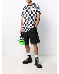 weißes und schwarzes T-Shirt mit einem Rundhalsausschnitt mit Karomuster von Off-White