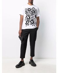 weißes und schwarzes T-Shirt mit einem Rundhalsausschnitt mit Leopardenmuster von Black Comme Des Garçons