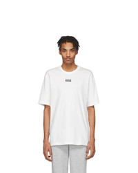 weißes und schwarzes T-Shirt mit einem Rundhalsausschnitt von adidas Originals