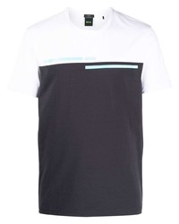 weißes und schwarzes T-Shirt mit einem Rundhalsausschnitt von BOSS