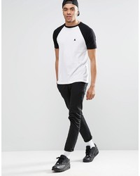 weißes und schwarzes T-Shirt mit einem Rundhalsausschnitt von Asos