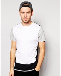 weißes und schwarzes T-Shirt mit einem Rundhalsausschnitt von NATIVE YOUTH