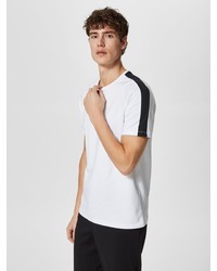 weißes und schwarzes T-Shirt mit einem Rundhalsausschnitt von Selected Homme