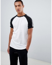 weißes und schwarzes T-Shirt mit einem Rundhalsausschnitt von Threadbare