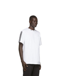 weißes und schwarzes T-Shirt mit einem Rundhalsausschnitt von adidas Originals